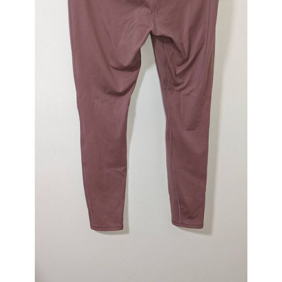 Fabletics Motion 365 Seamless Front Leggings with Back Pocket - Picture 6 of 9